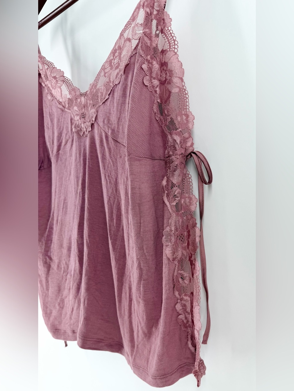 Victoria's Secret Mauve Ribbon Tie Side Lace Cami Top XXL Coquette Romantic Chic - Picture 3 of 10